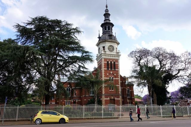 [Pretorie] Paul Kruger Gereformeerde - kostel Holandské reformované církve, ve kterém Kruger kázal, je naproti jeho domu